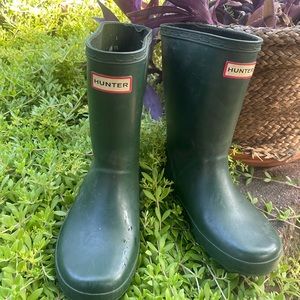 Kids, green, Hunter rain boot, kids size 11